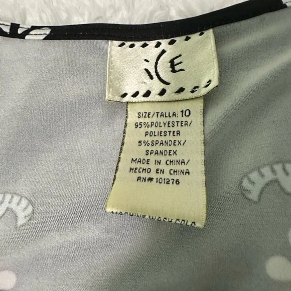 Ice Gray and Black Patterned Fabric - Picture 2 of 8